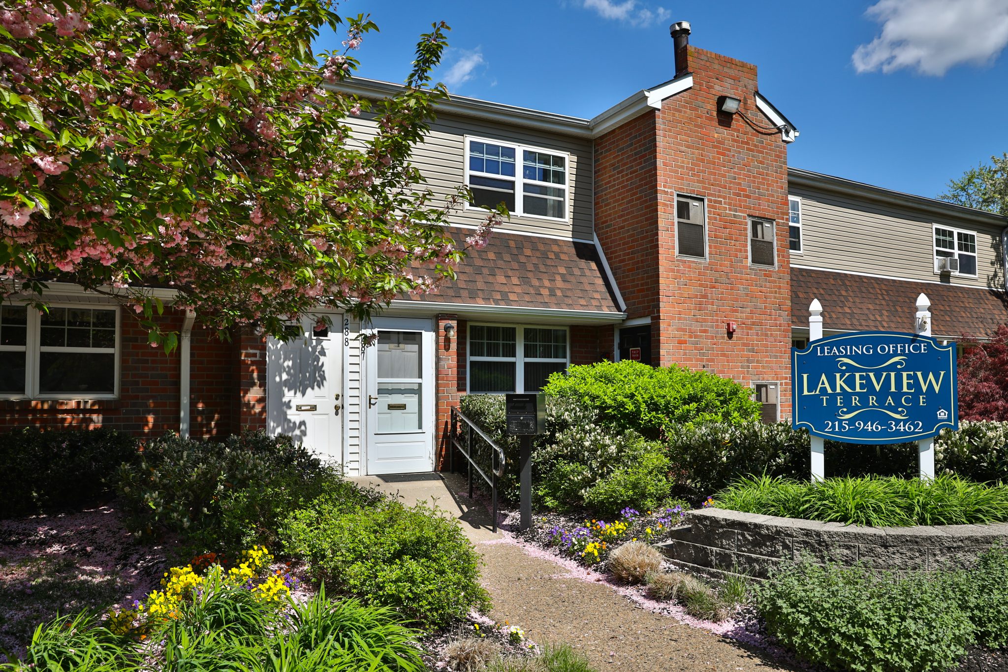 Photos Lakeview Terrace Apartments