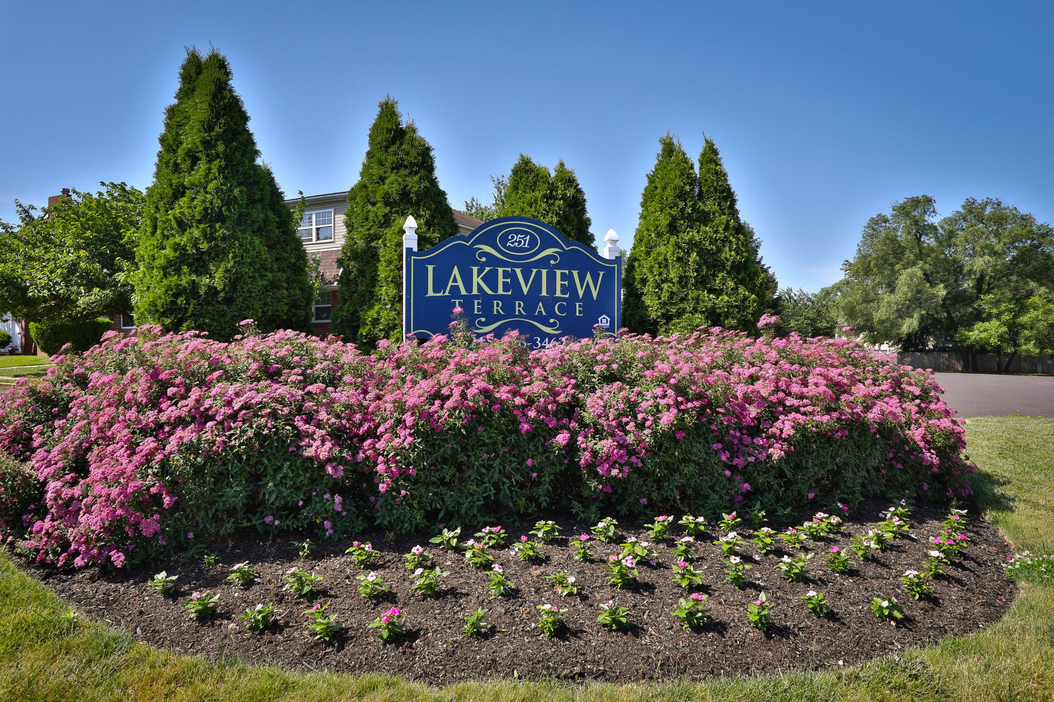 Photos Lakeview Terrace Apartments